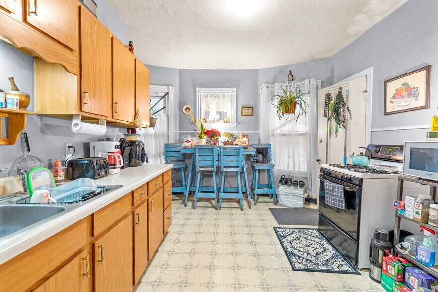 More Photos Of , Buffalo General Retail For Sale