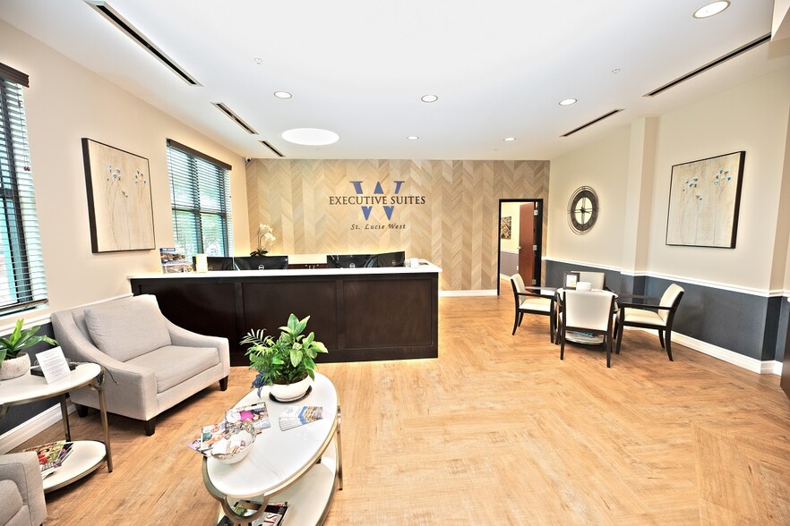More Photos Of 1860 SW Fountainview Blvd, Port Saint Lucie Office For Lease