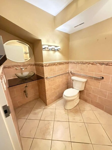 More Photos Of 39 Smith Ave, Mount Kisco Medical For Lease