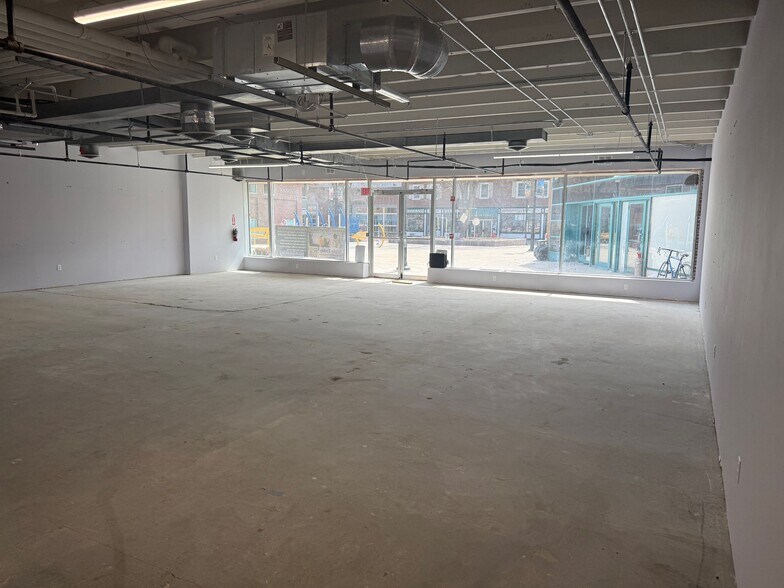 More Photos Of 39 Hanover St, Lebanon Office For Lease