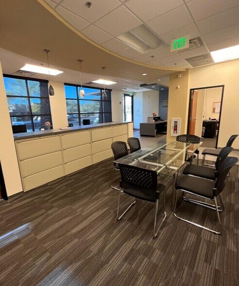 More Photos Of 9927 E Bell Rd, Scottsdale Medical For Lease