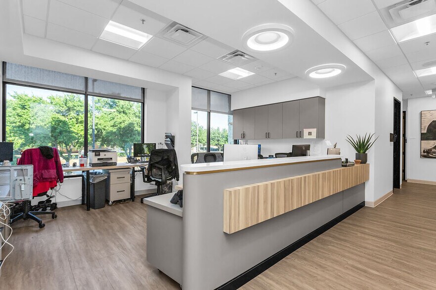 More Photos Of 5060 Tennyson Pky, Plano Medical For Sale
