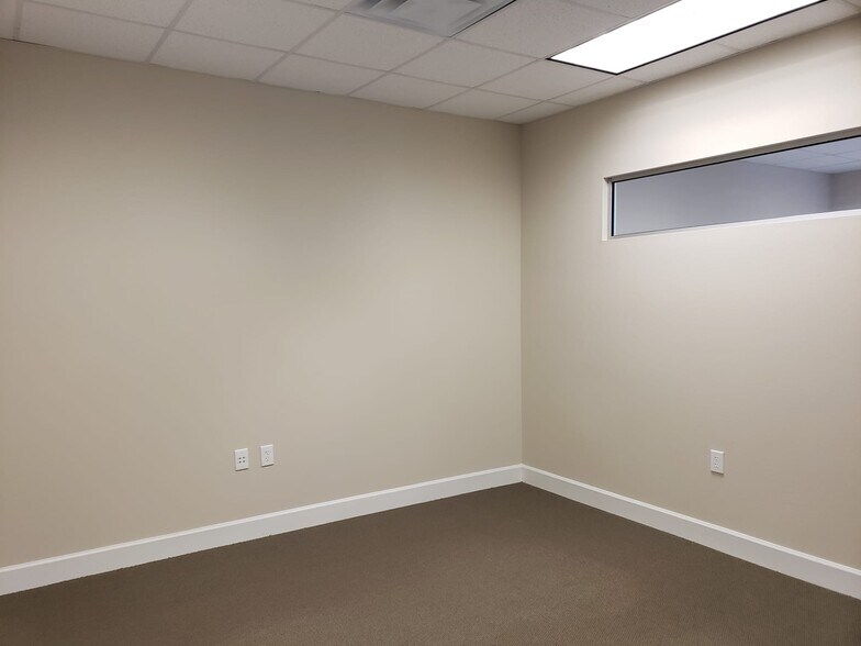 More Photos Of 440 Cobia Dr, Katy Office For Lease