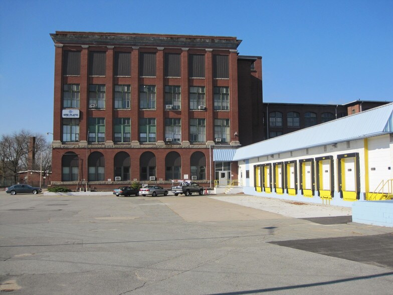 More Photos Of 330 Turner St, Attleboro Manufacturing For Lease