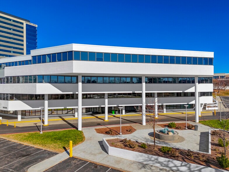 More Photos Of 7100 E Belleview Ave, Greenwood Village Office For Lease