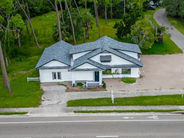 More Photos Of 301 N US Highway 41, Ruskin Office Residential For Lease