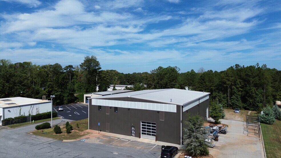 More Photos Of 8 Solar Cir, Newnan Warehouse For Sale