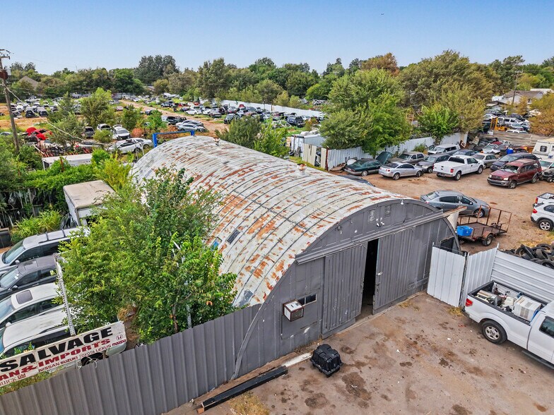More Photos Of 1821-1823 S May Ave, Oklahoma City Auto Salvage Facility For Sale