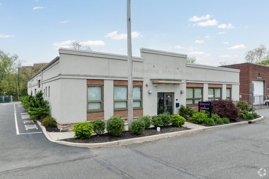 More Photos Of 20 Woodridge Ave, Hackensack Medical For Lease