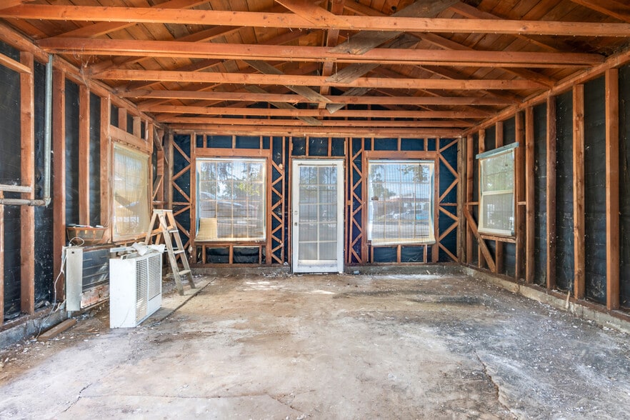 More Photos Of 35222-35232 Yucaipa Blvd, Yucaipa Storefront Retail Residential For Sale