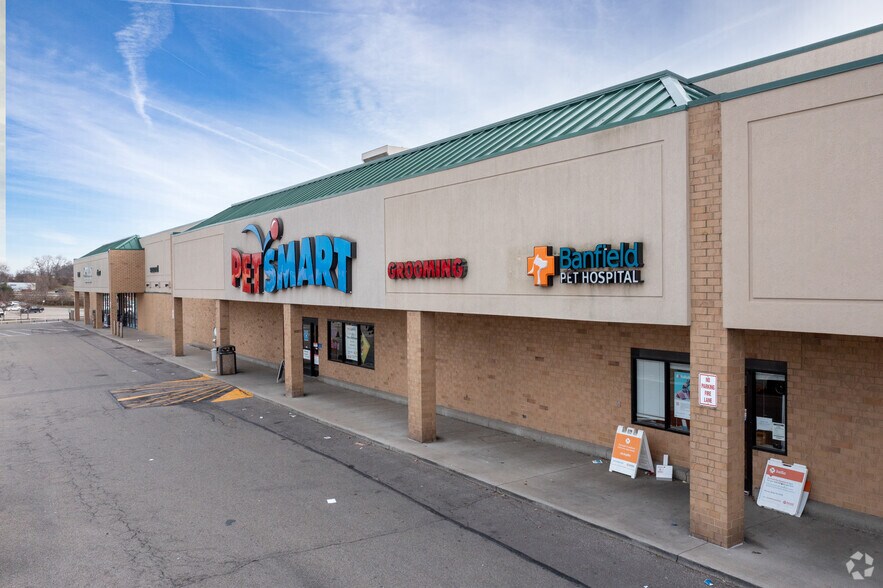 More Photos Of 10152-10240 Colerain Ave, Cincinnati Unknown For Lease