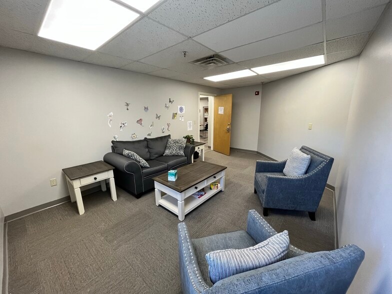 More Photos Of 443 Main St, Biddeford Flex For Lease