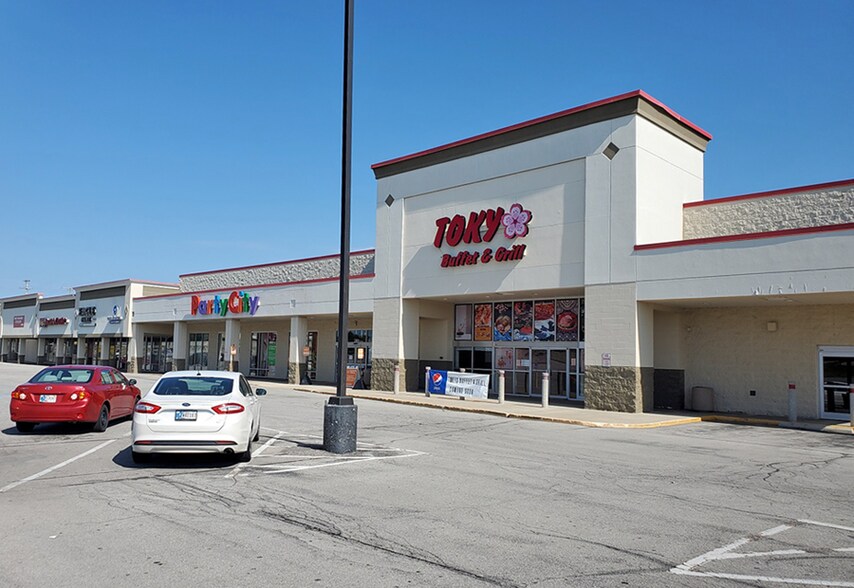 More Photos Of 309 E Coliseum Blvd, Fort Wayne Unknown For Lease