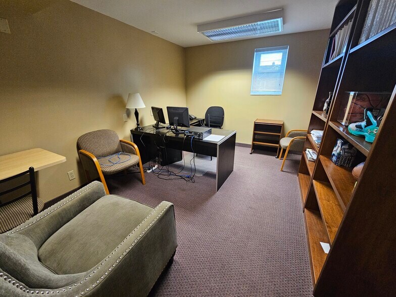 More Photos Of 1034 3rd St, Whitehall Office For Sale