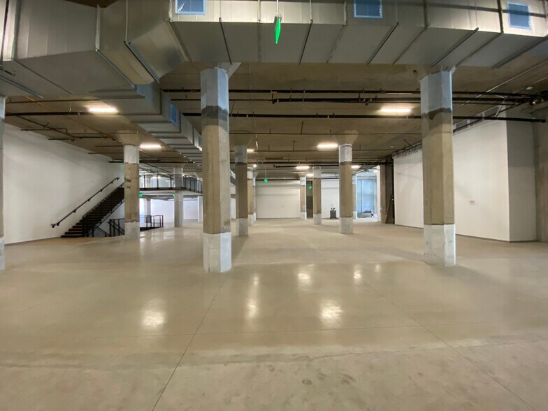 More Photos Of 755 S Los Angeles St, Los Angeles Loft Creative Space For Lease