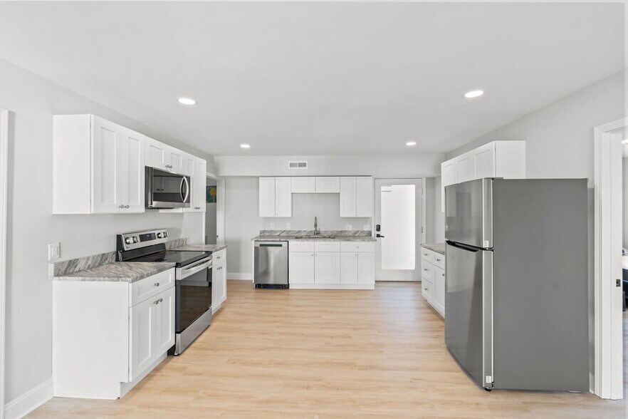 More Photos Of 3104 N Ocean Blvd, North Myrtle Beach, Myrtle Beach Apartments For Sale