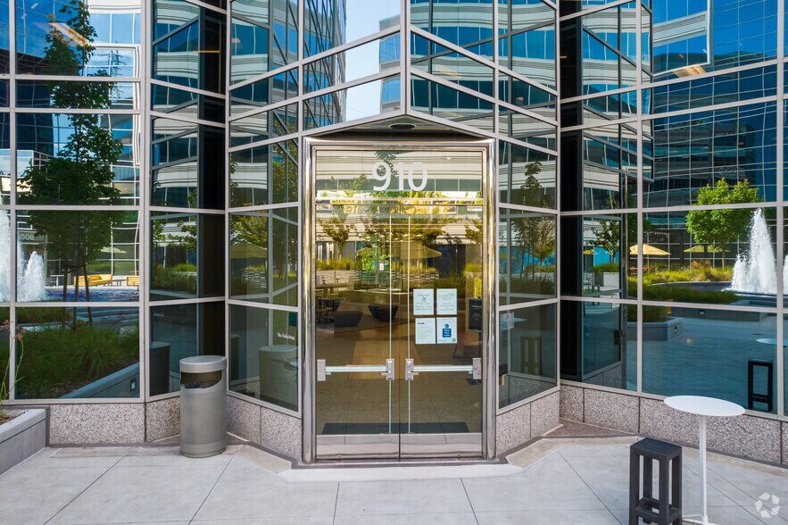 More Photos Of 910 E Hamilton Ave, Campbell Office For Lease