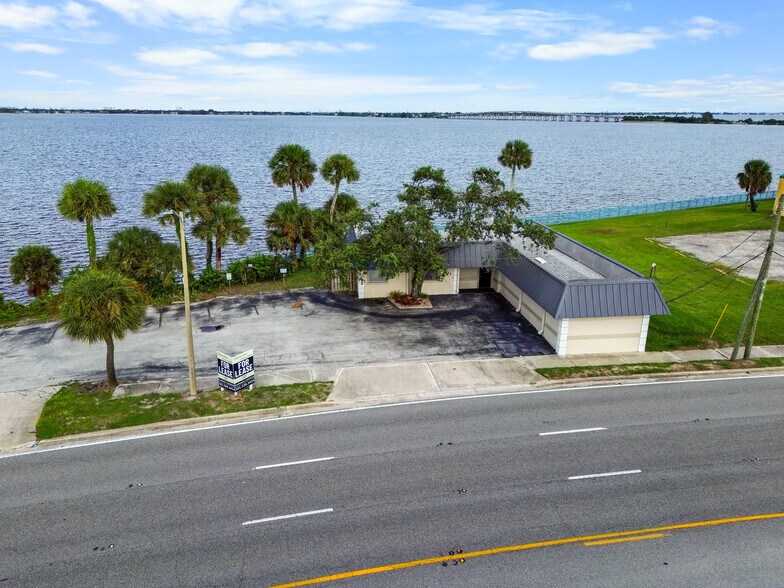 More Photos Of 1331 S Harbor City Blvd, Melbourne Office Residential For Lease