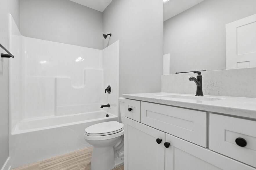 More Photos Of 100 Huselton Dr, Butler Specialty For Sale