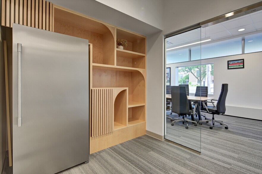 More Photos Of 717 W St Germain St, Saint Cloud Office For Sale
