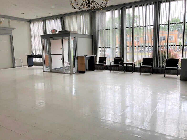 More Photos Of 532 Chili Ave, Rochester Bank For Sale