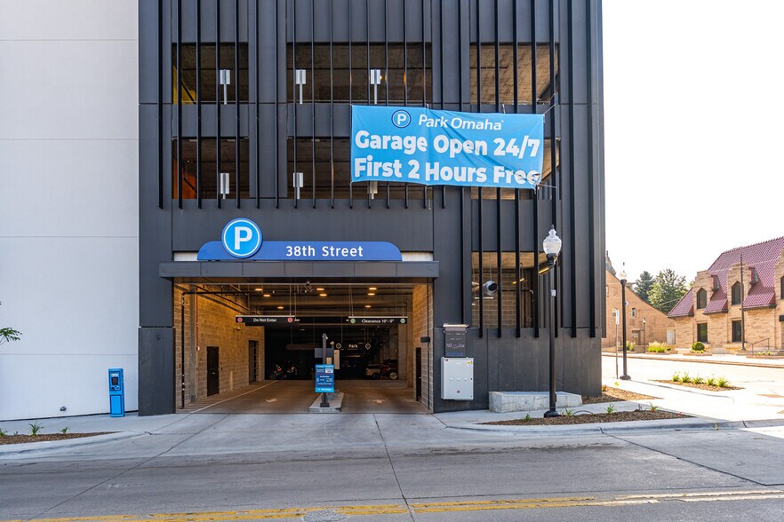 More Photos Of 3710 Harney St, Omaha Apartments For Lease