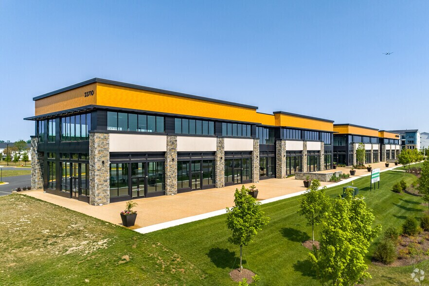 More Photos Of 23710 Schooler Plz, Ashburn Office For Sale