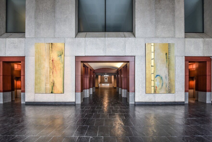 More Photos Of 40 S Main St, Memphis Office For Lease