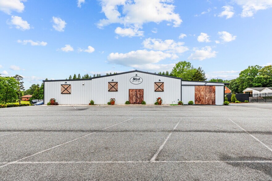 More Photos Of 2929 Hedrick Mill Rd, Lexington Lodge Meeting Hall For Sale