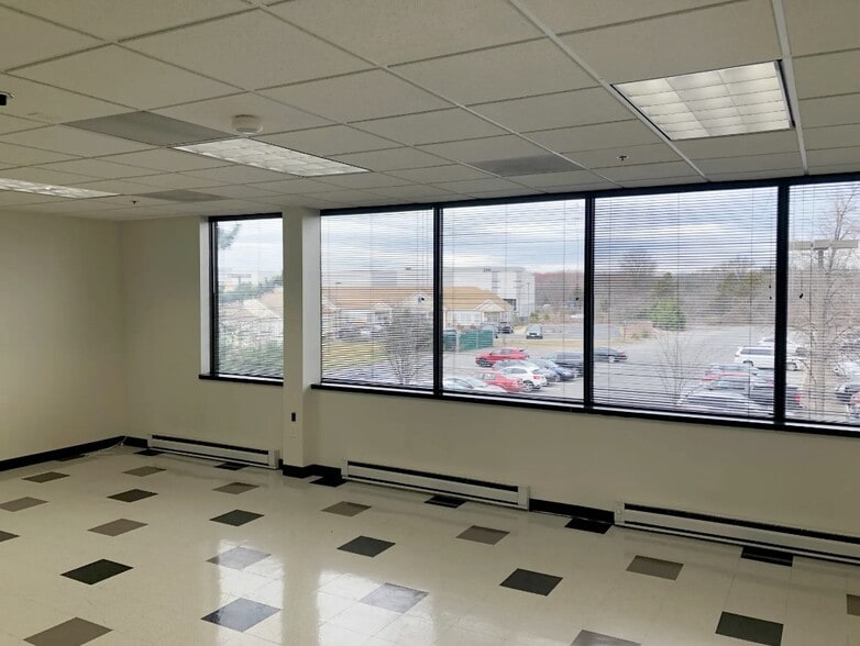 More Photos Of 242 Old New Brunswick Rd, Piscataway Office For Lease