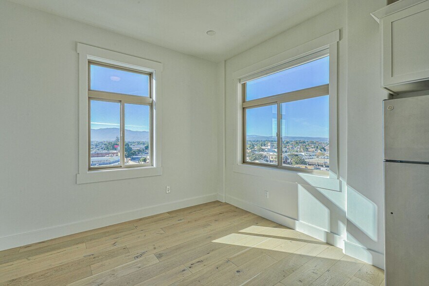 More Photos Of 301 Main St, Salinas Apartments For Sale