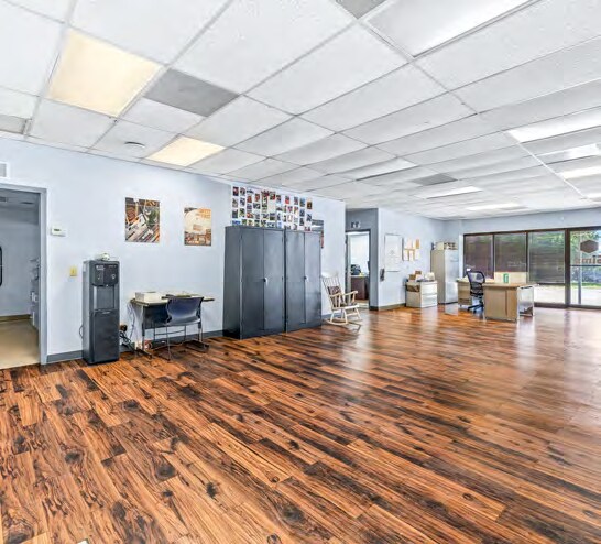 More Photos Of 936 Old Dixie Hwy, Vero Beach Warehouse For Lease
