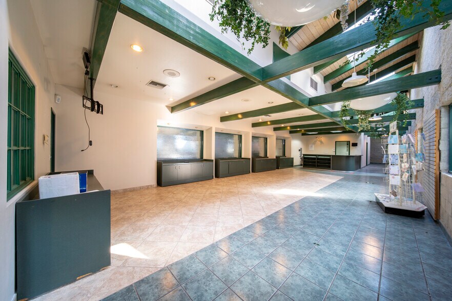 More Photos Of 1600 Stoner Creek Rd, City of Industry Carwash For Lease