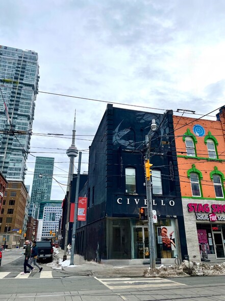 Primary Photo Of 269 Queen St W, Toronto Storefront Retail Office For Lease