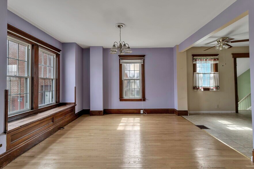 More Photos Of 646 Cayuga Dr, Niagara Falls Religious Facility For Sale