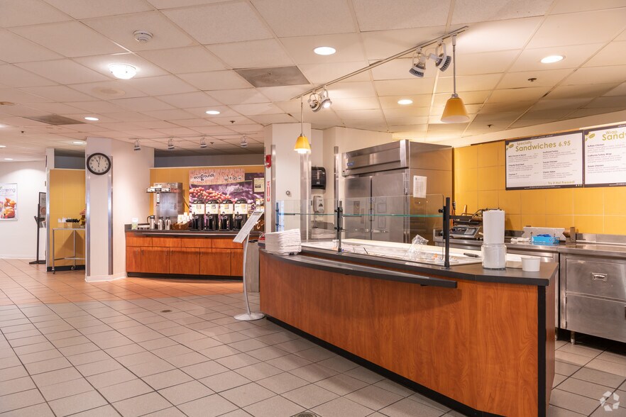 More Photos Of 800 District Ave, Burlington Office For Lease