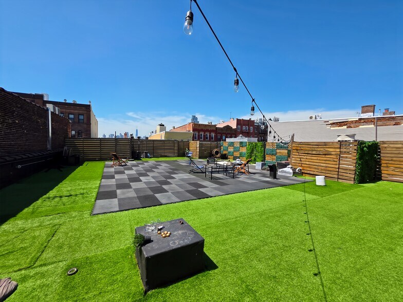 More Photos Of 742-750 Manhattan Ave, Brooklyn Coworking Space