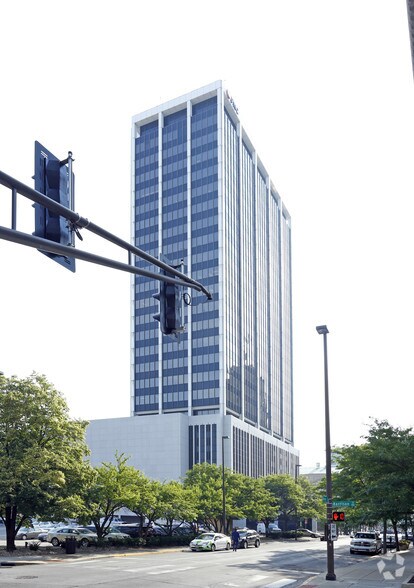 More Photos Of 110 W Berry St, Fort Wayne Office For Lease