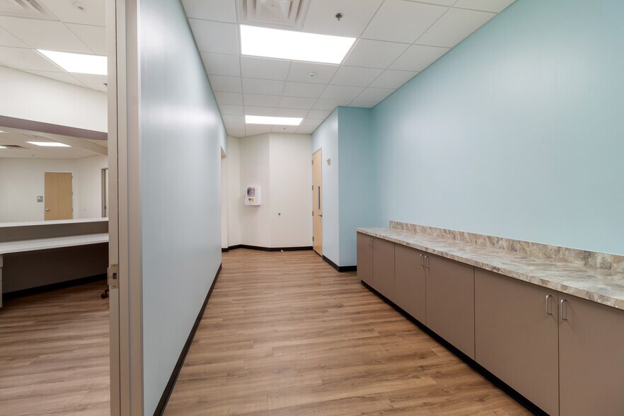 More Photos Of 3101 University Dr E, Bryan Loft Creative Space For Sale