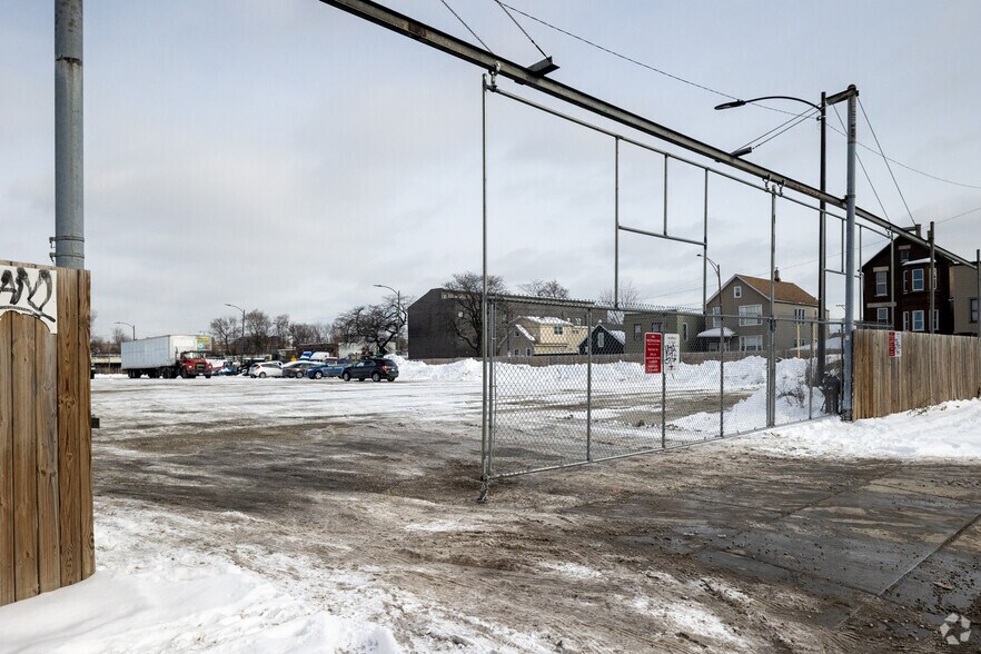 More Photos Of 3710 S California Ave, Chicago Warehouse For Lease