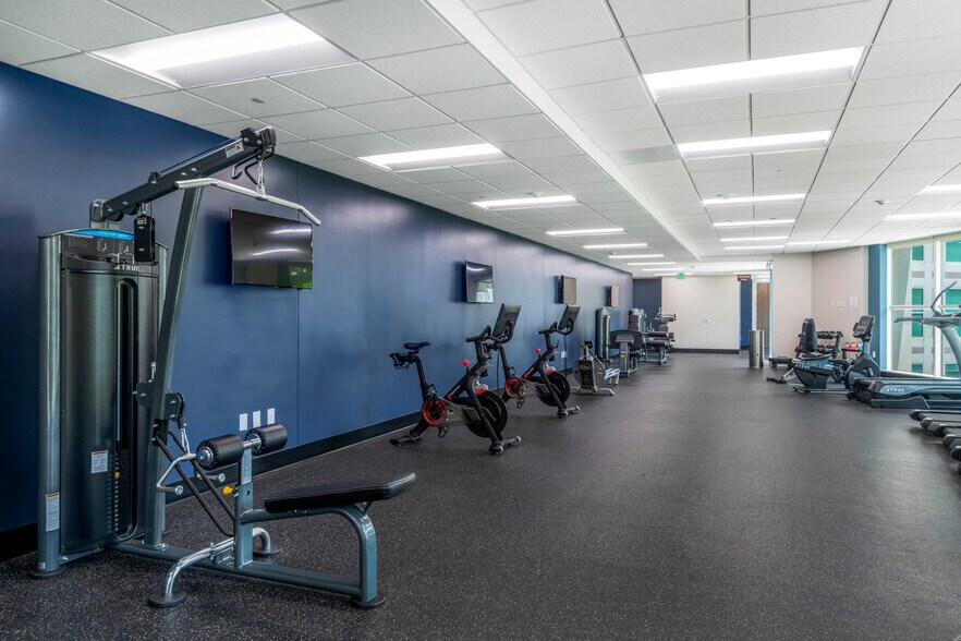 More Photos Of 1001 Winstead Dr, Cary Unknown For Lease