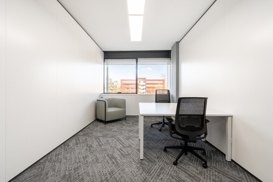 Primary Photo Of 328 S Saginaw St, Flint Coworking Space