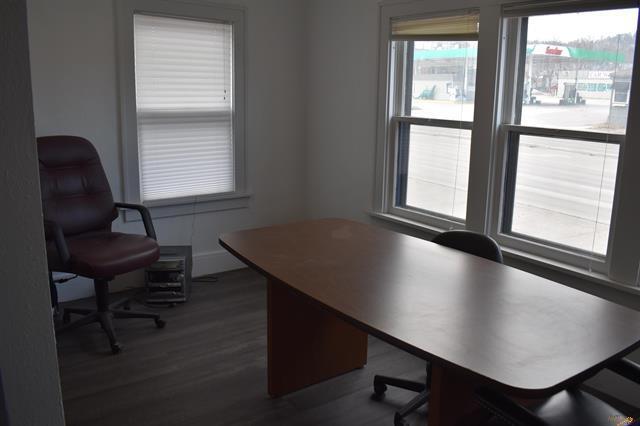 More Photos Of 1508 Mount Rushmore Rd, Rapid City Office For Sale