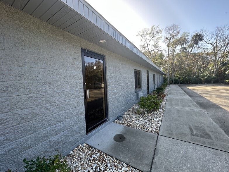 More Photos Of 4261 Spruce Creek Rd, Port Orange Unknown For Lease