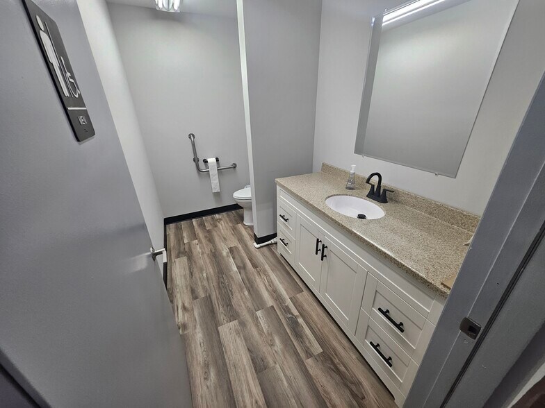 More Photos Of 5500 NE Quam Ave, Saint Michael Manufacturing For Lease