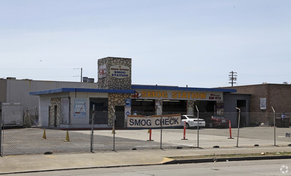 Primary Photo Of 3737 San Leandro St, Oakland General Retail For Sale