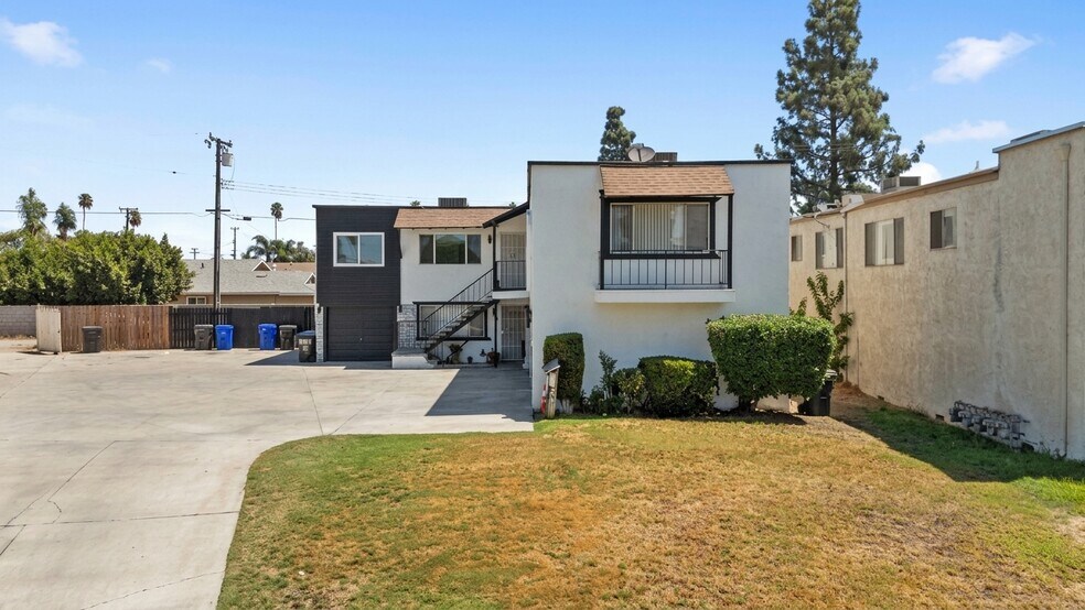 More Photos Of 9221 Wheeler Ct, Fontana Apartments For Sale