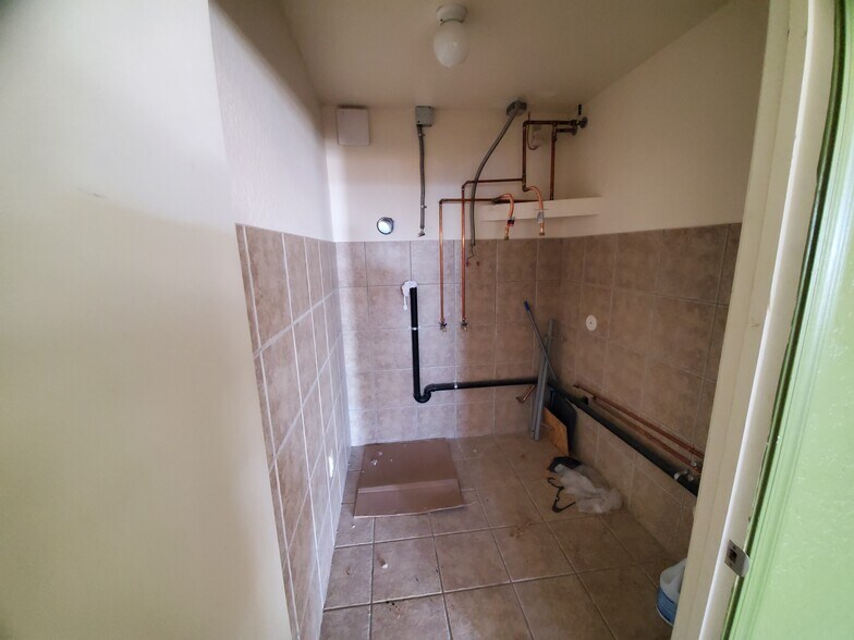 More Photos Of 6740 E University Dr, Mesa Unknown For Lease