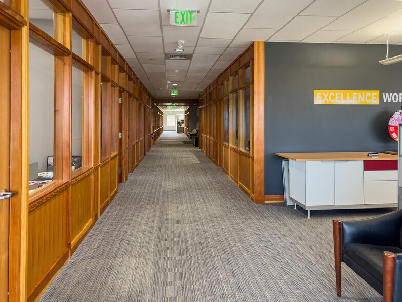 More Photos Of 193 Tilley Dr, South Burlington Office For Sale