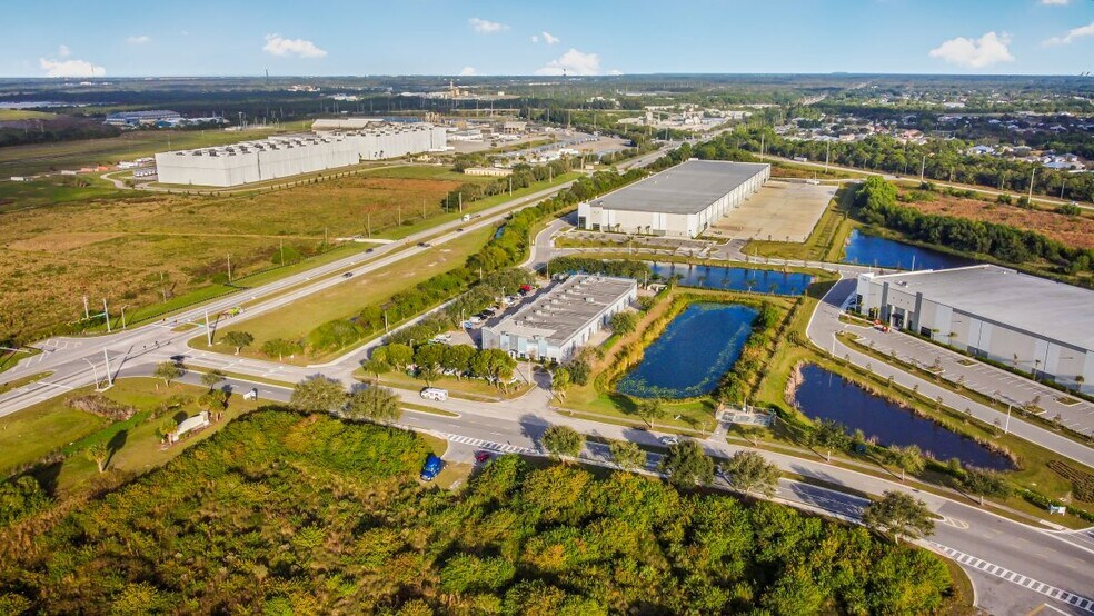More Photos Of 6901-6945 NW LTC Pky, Port Saint Lucie Warehouse For Lease